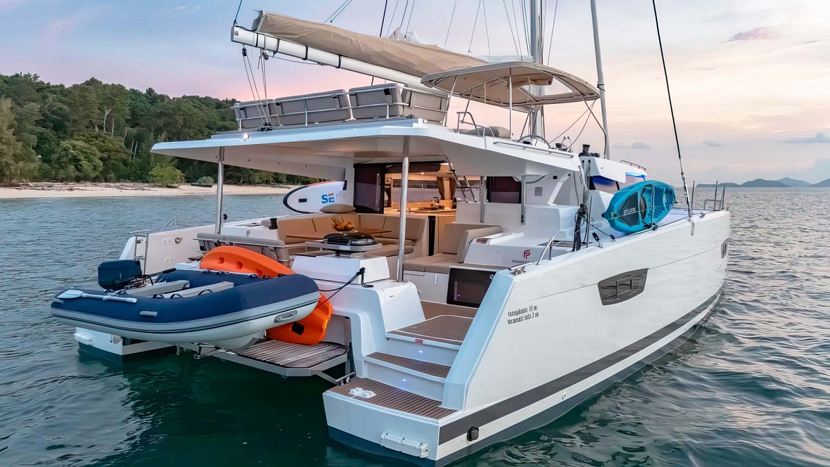 Аренда парусного катамарана Fountaine Pajot 45 на Пхукет